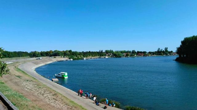 Акција чишћења Тисе и помен жртвама у Новом Саду