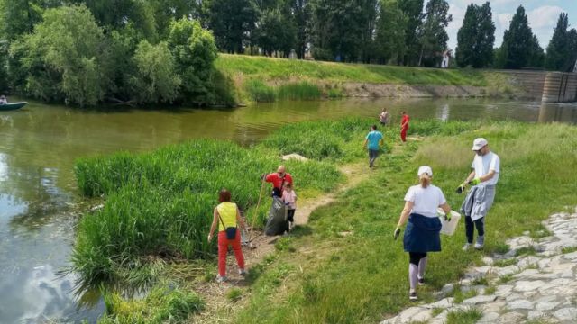 Заврни рукаве- мајска акција