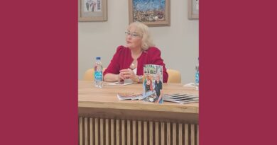 КУК: Марија Фарна представила је двојезичну збирку поезије